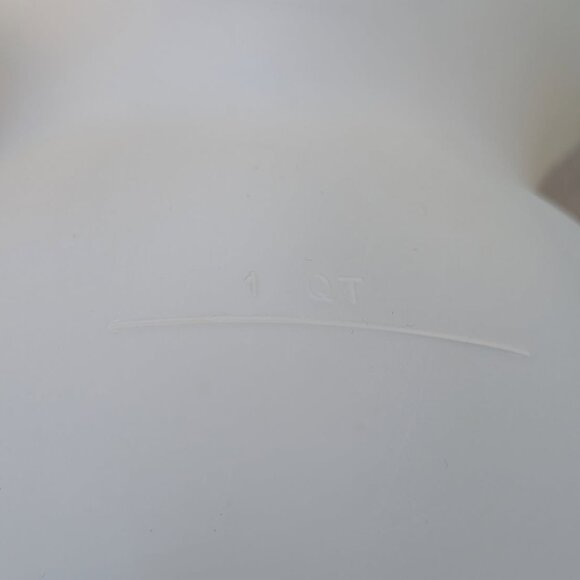 Mr. Koolaid Pitcher Vintage 2 QT - Picture 10 of 11